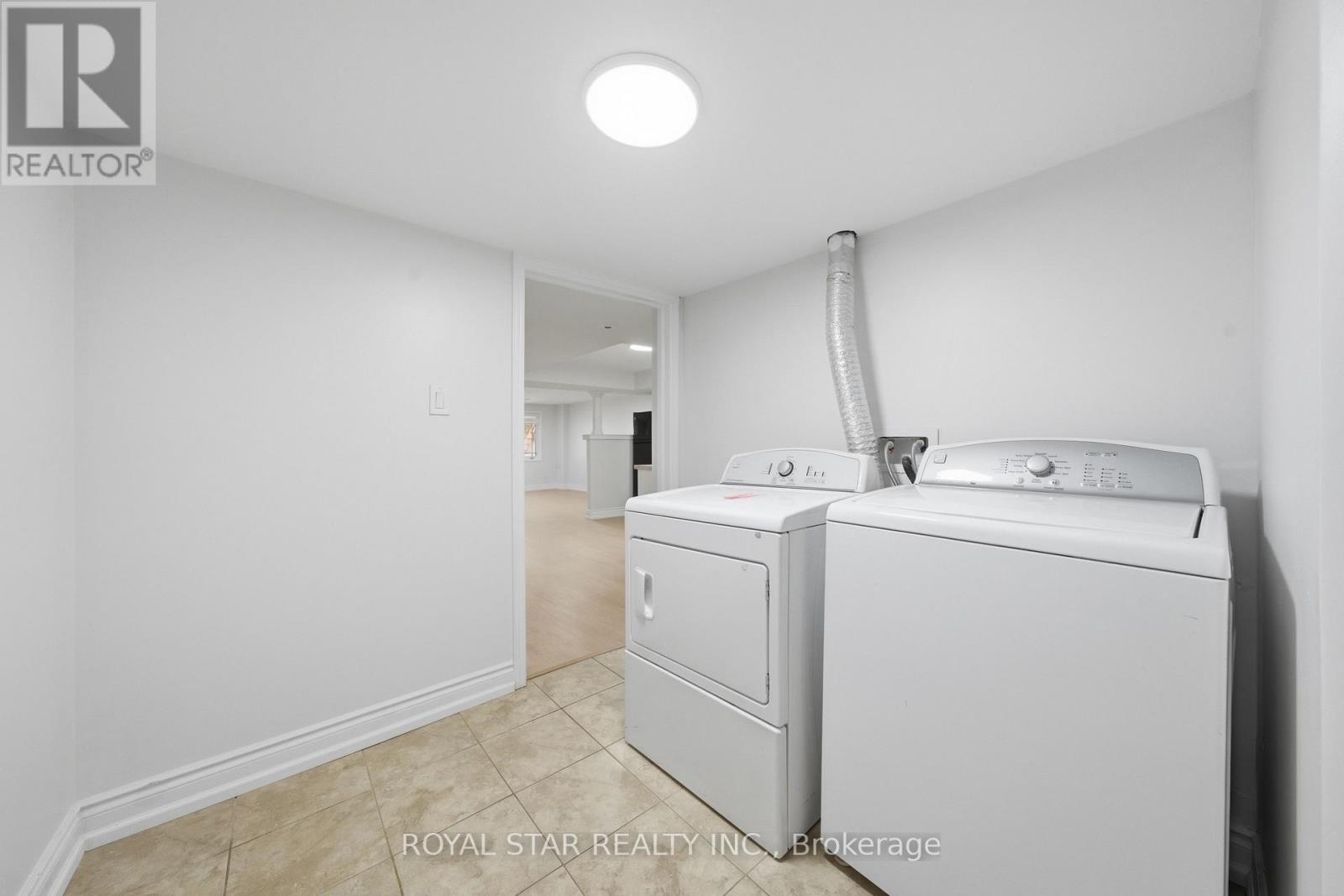 75 SKYVALLEY DRIVE - 32
