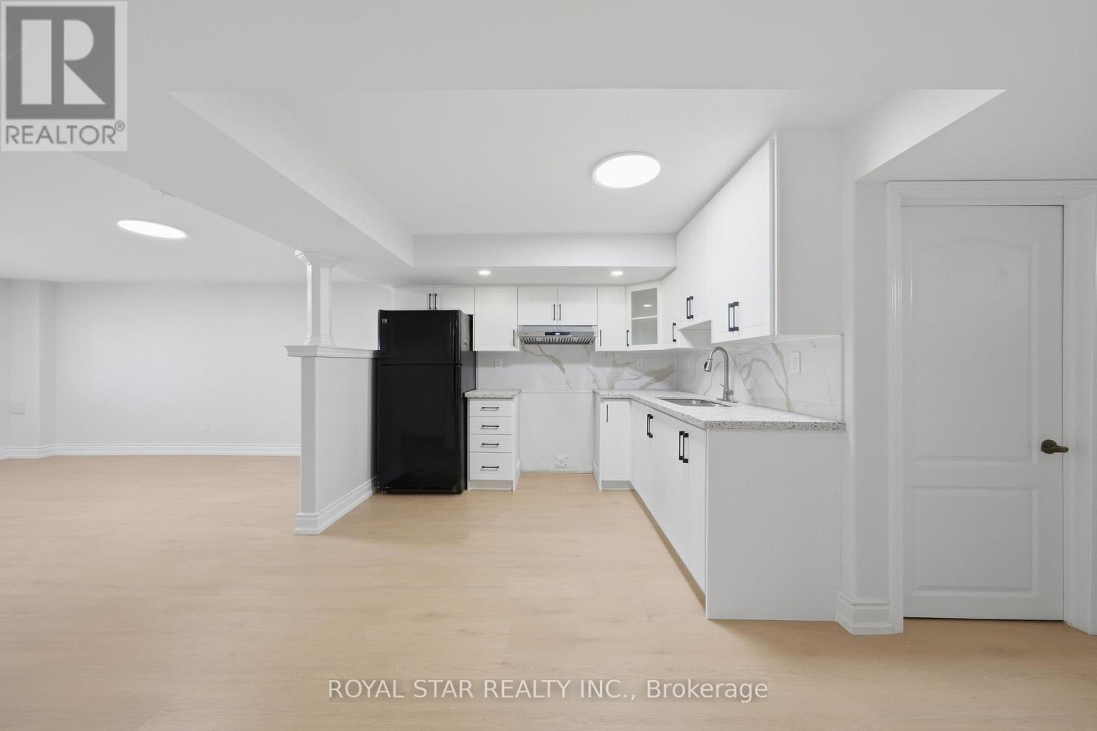 75 SKYVALLEY DRIVE - 34