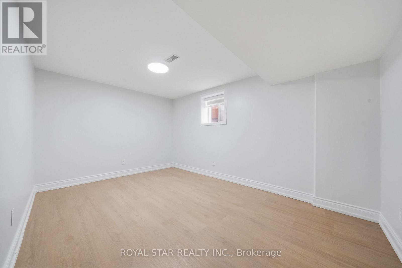 75 SKYVALLEY DRIVE - 44