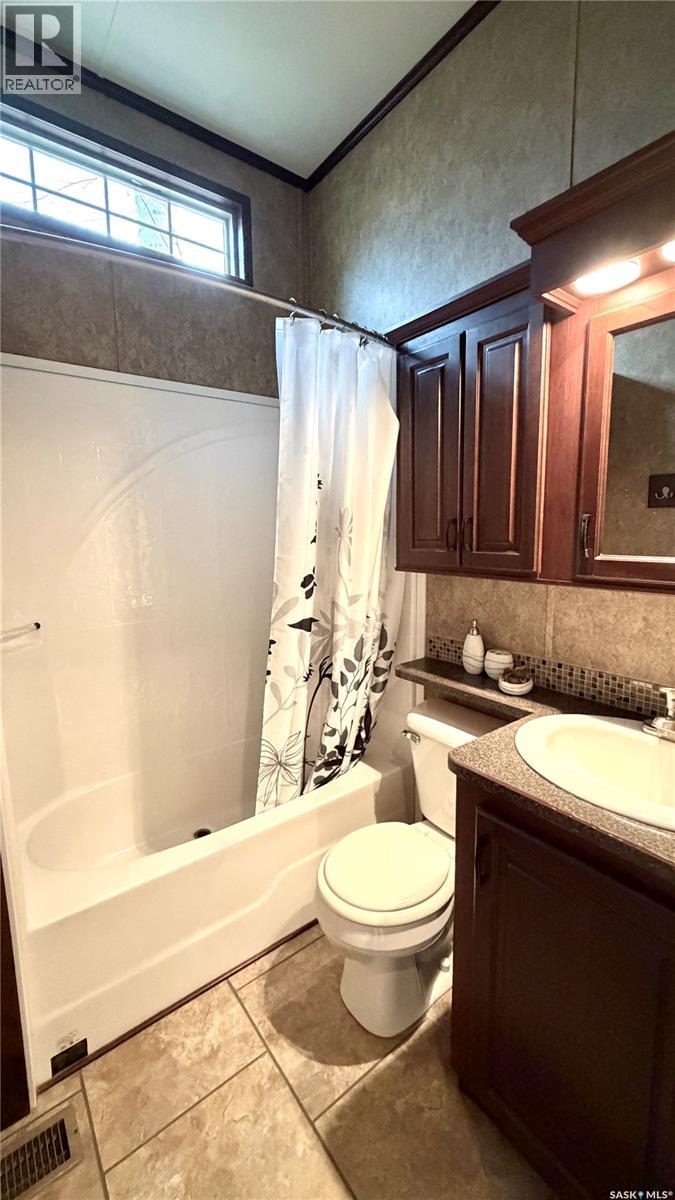 Lot 13 Hitchcock Hideaway - 34