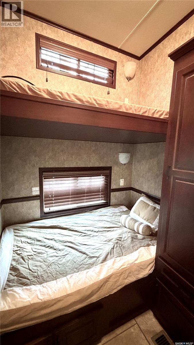 Lot 13 Hitchcock Hideaway - 33
