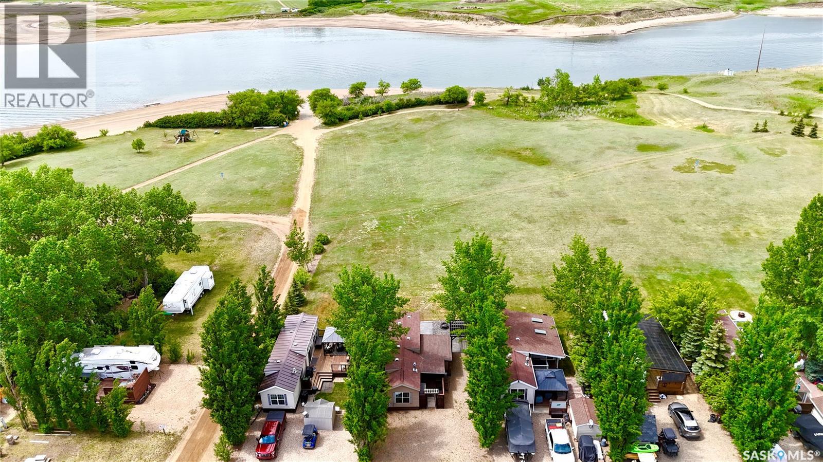 Lot 13 Hitchcock Hideaway - 7