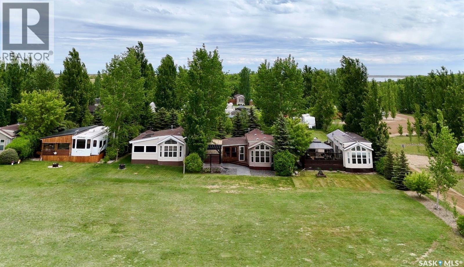 Lot 13 Hitchcock Hideaway - 11