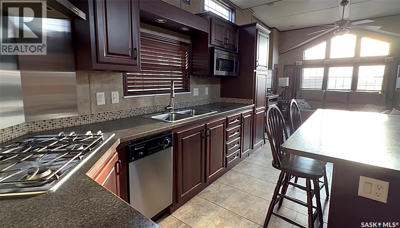 Lot 13 Hitchcock Hideaway - 22