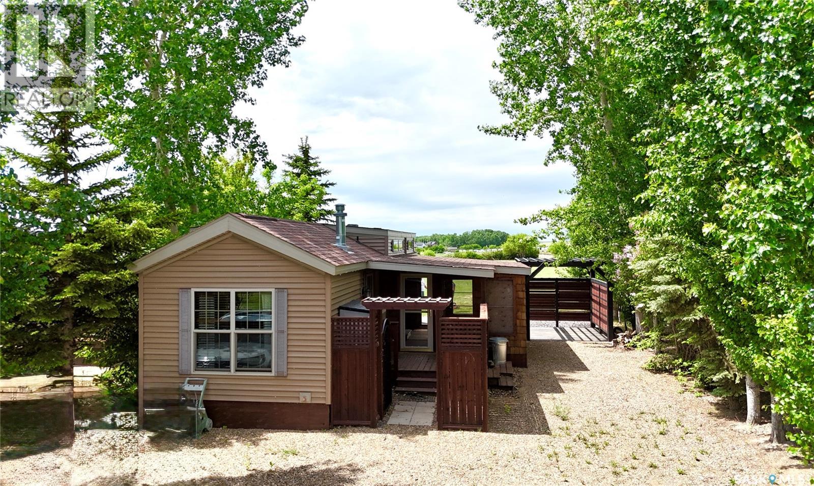Lot 13 Hitchcock Hideaway - 2