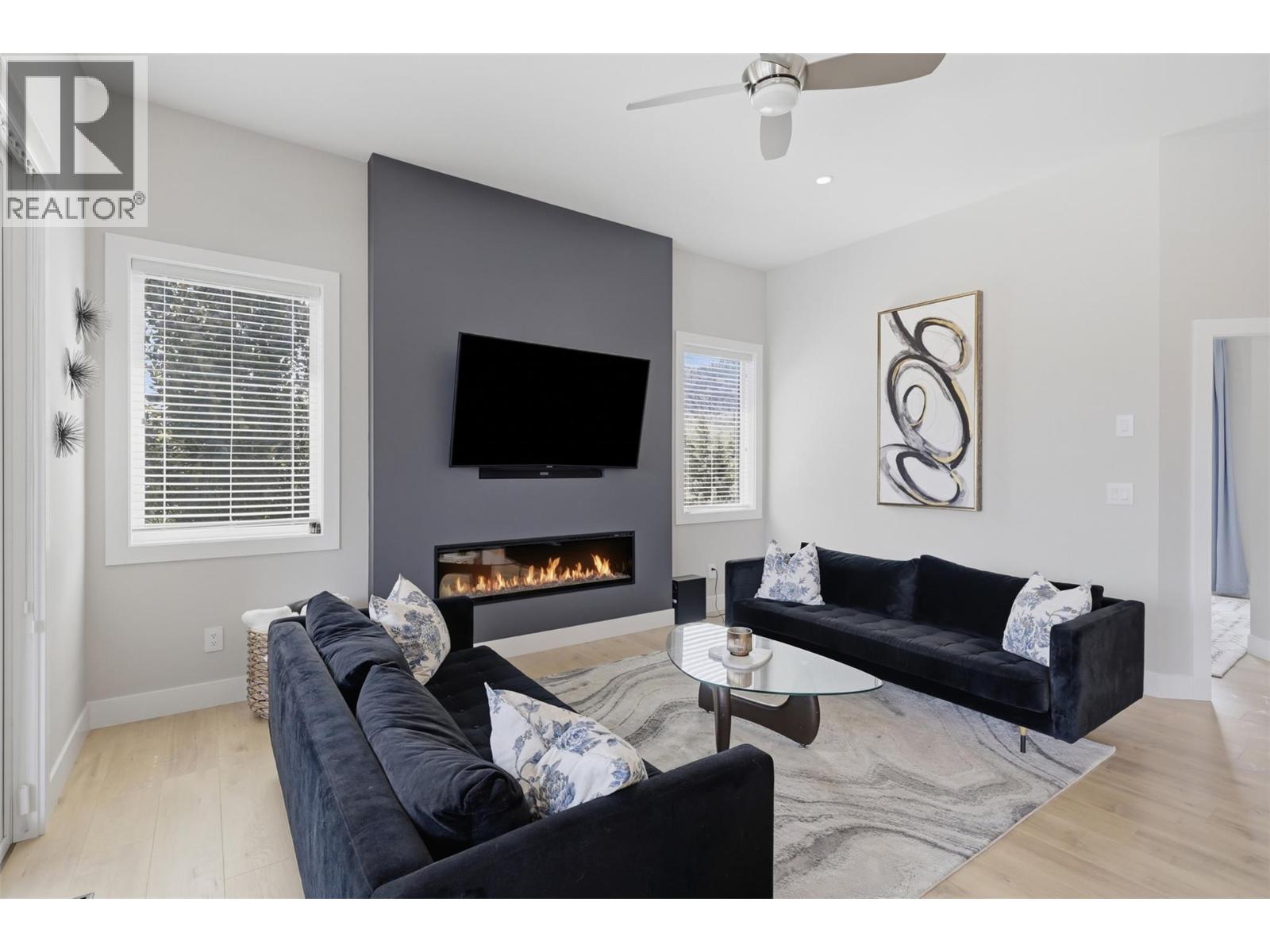 233 RUE CHEVAL NOIR - 13