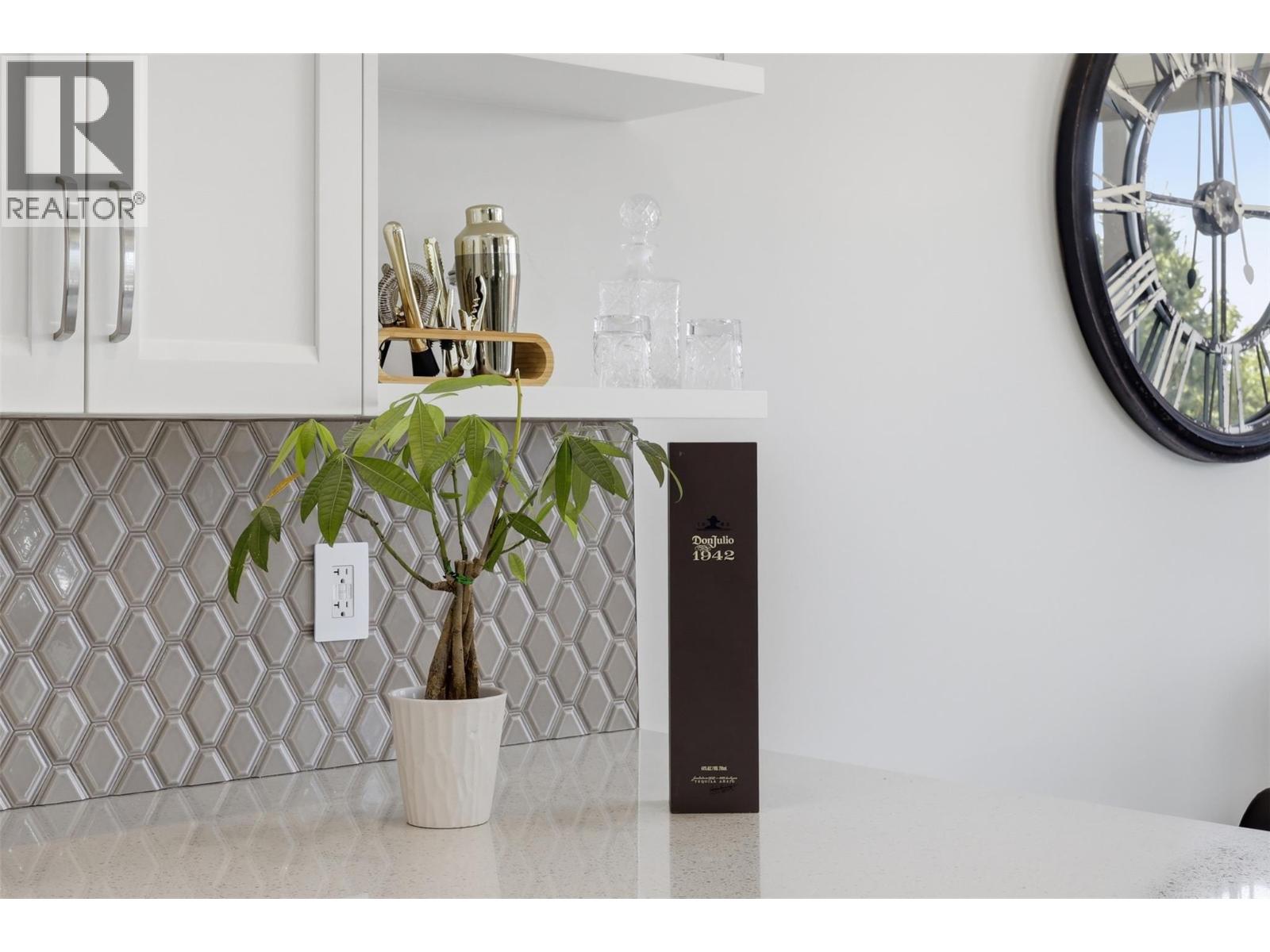 233 RUE CHEVAL NOIR - 17