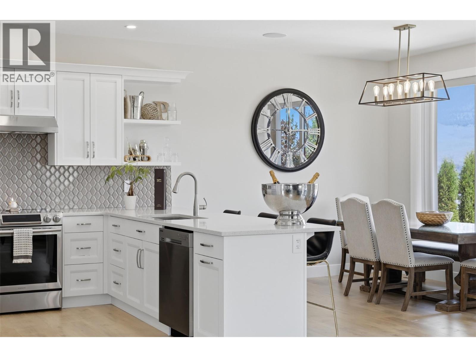 233 RUE CHEVAL NOIR - 16