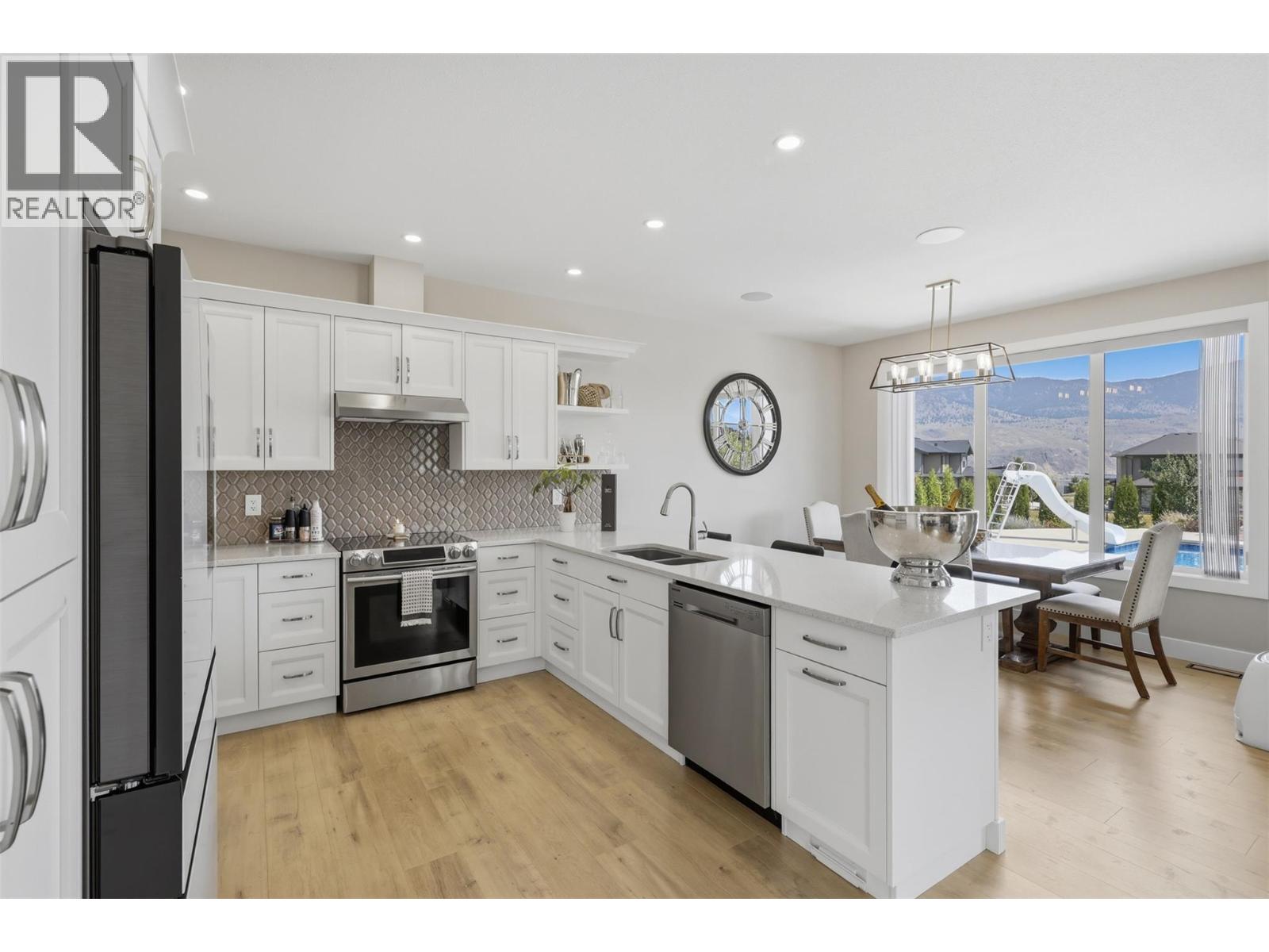 233 RUE CHEVAL NOIR - 19