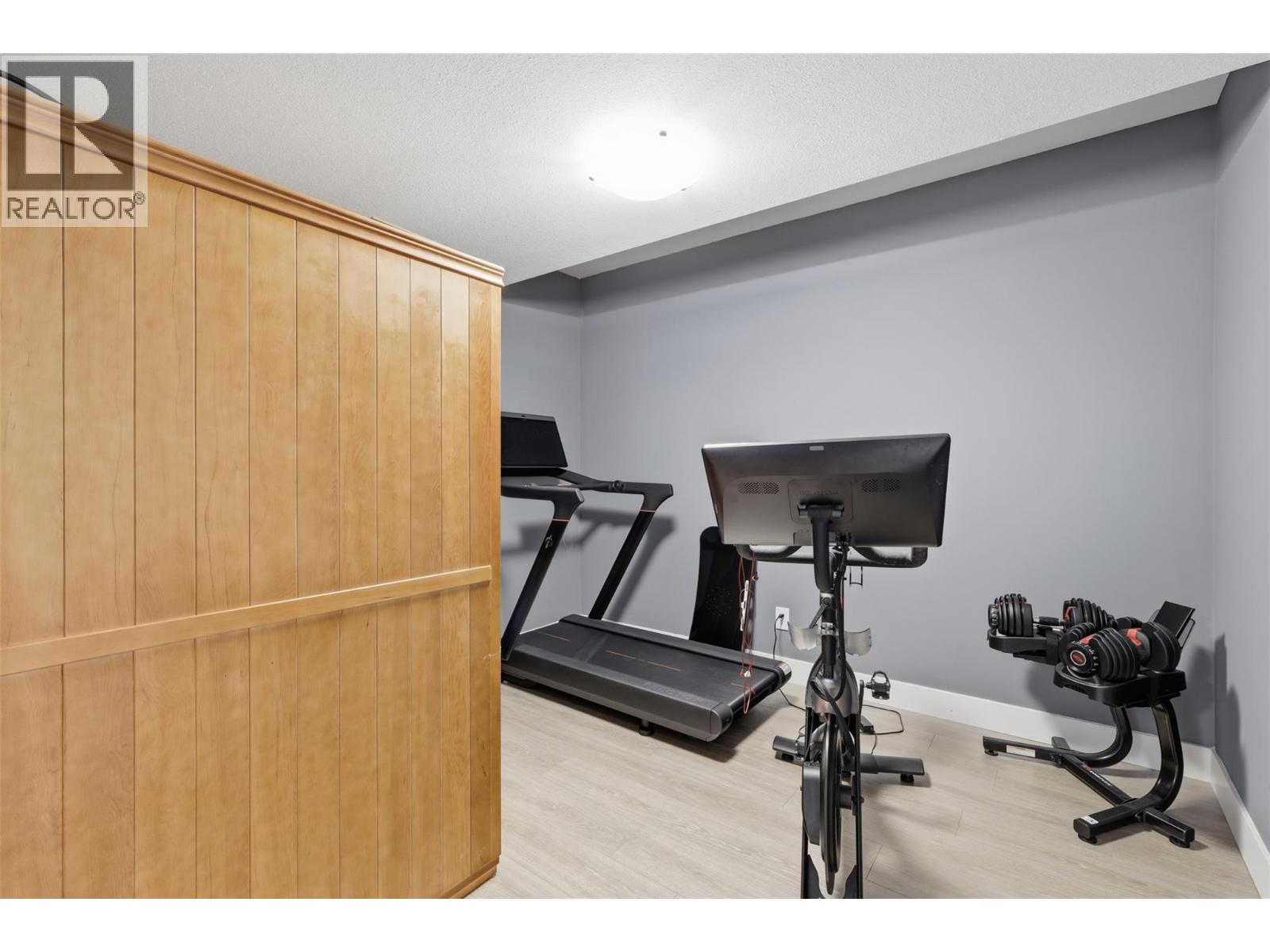 233 RUE CHEVAL NOIR - 75