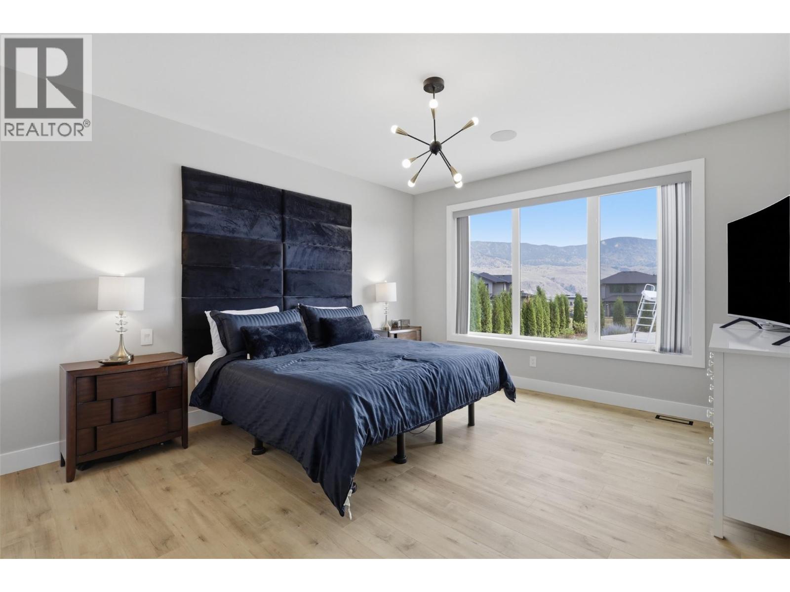 233 RUE CHEVAL NOIR - 48