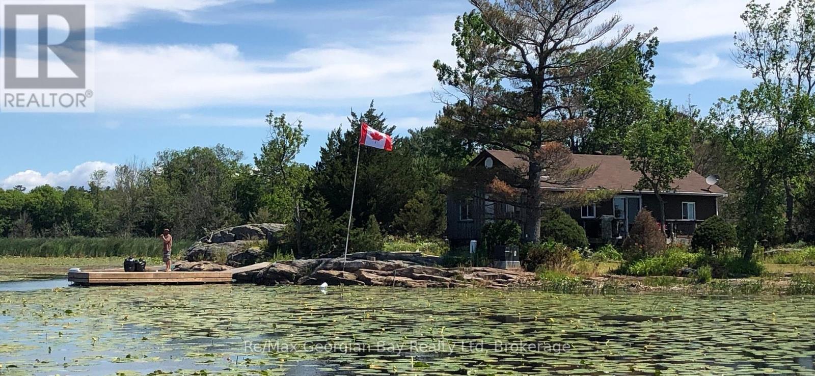 380 2 ISLAND - 1