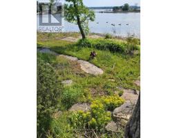 380 2 Island, Georgian Bay, ON L0K1S0 Photo 8