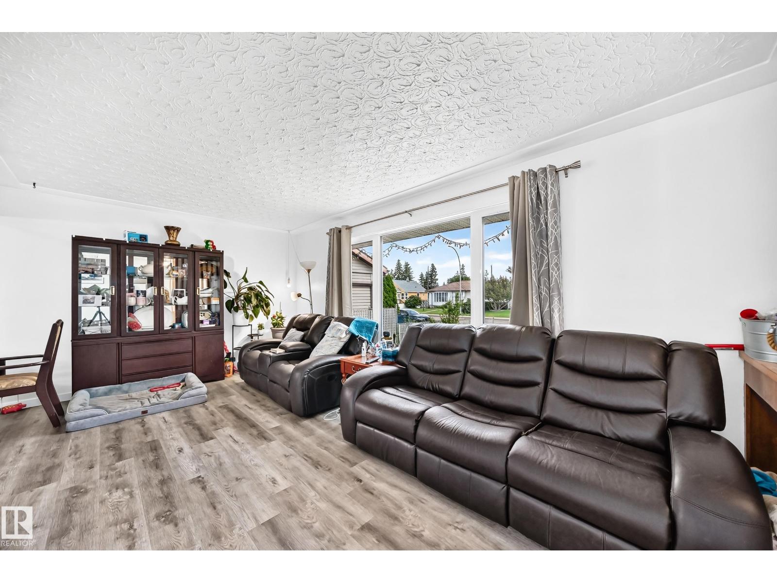 13316 122 ST NW - 14