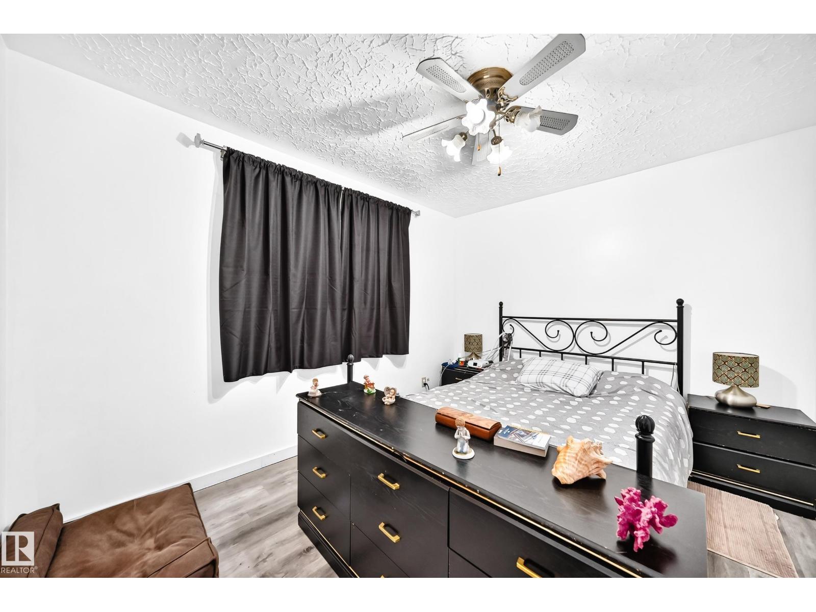 13316 122 ST NW - 20