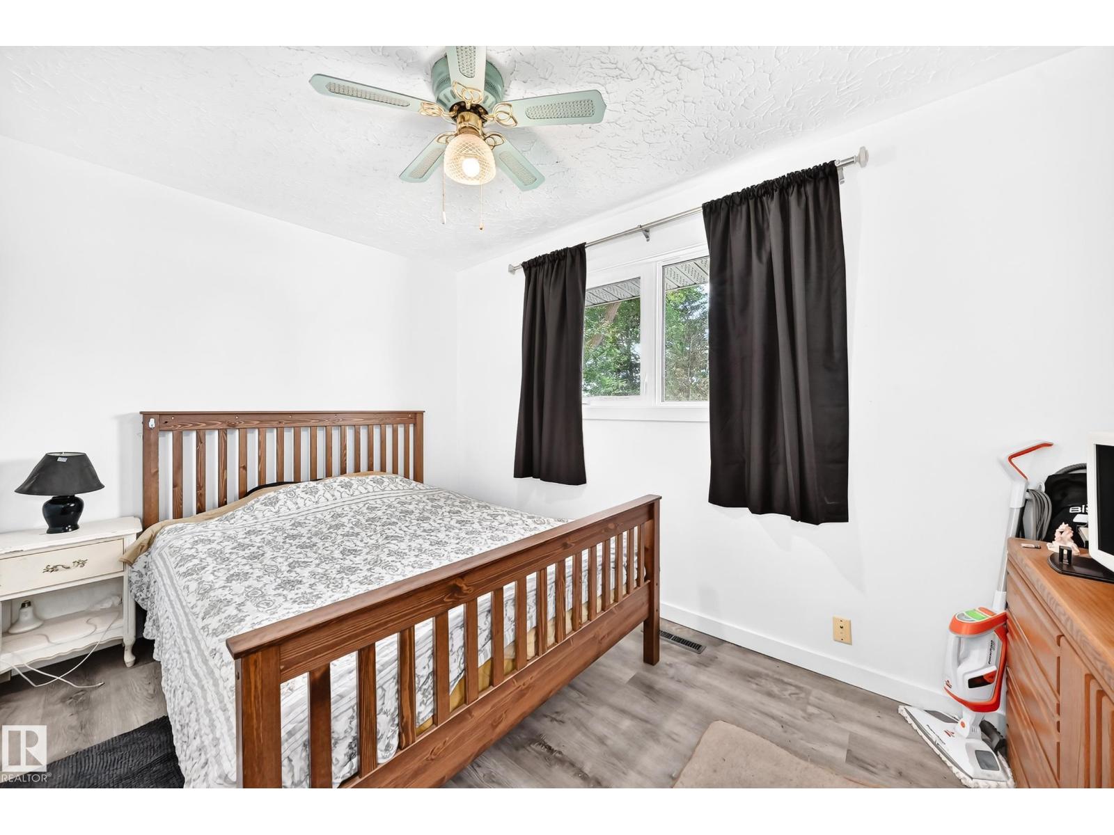 13316 122 ST NW - 24