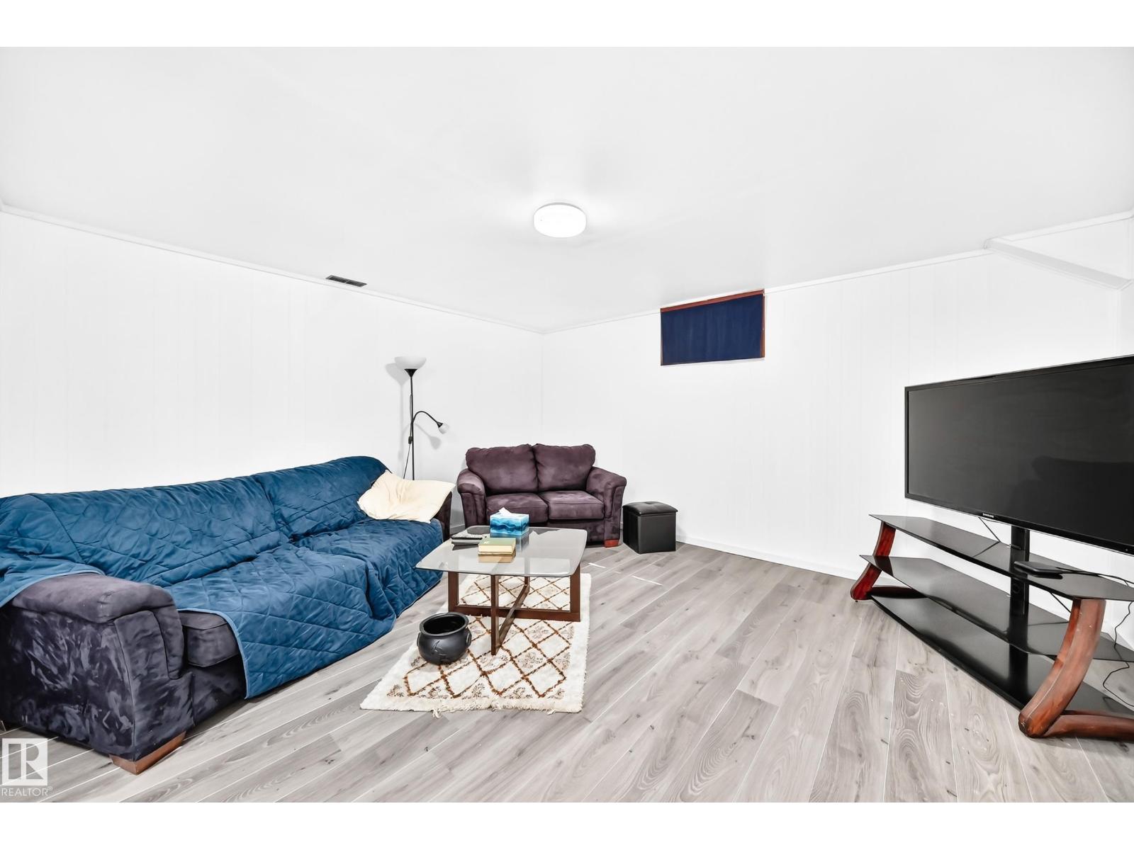 13316 122 ST NW - 33