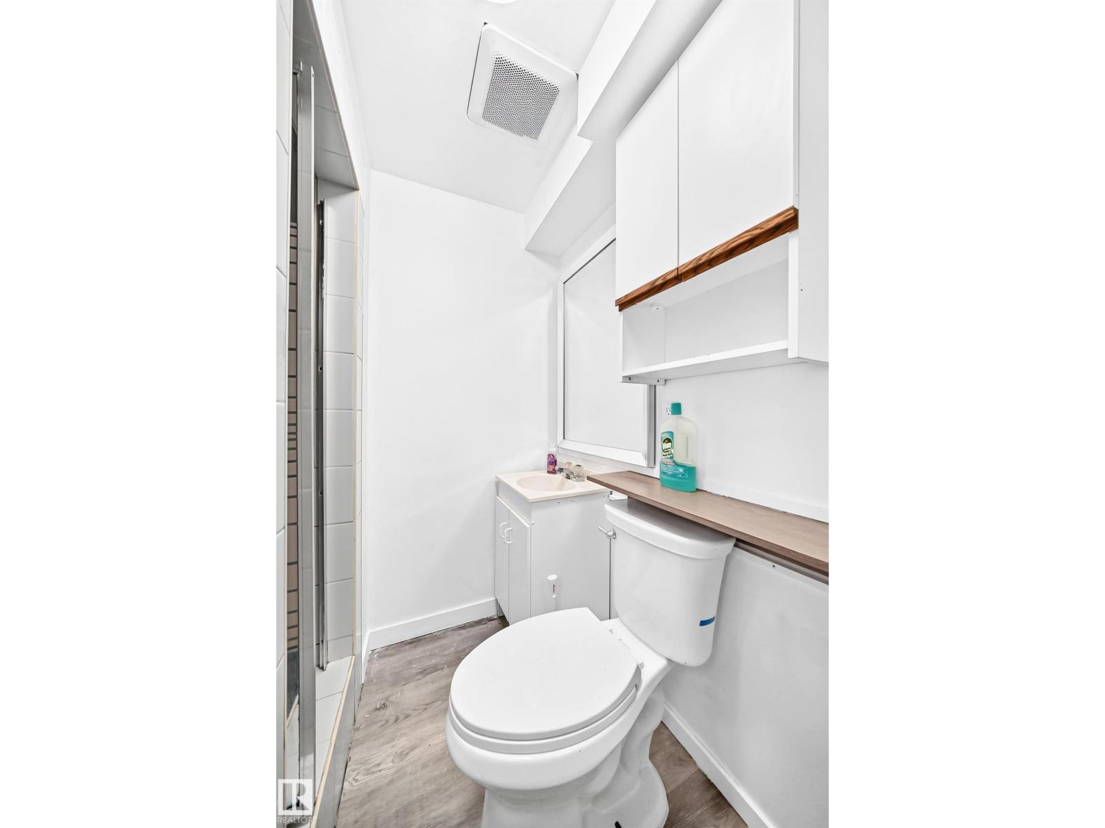 13316 122 ST NW - 42