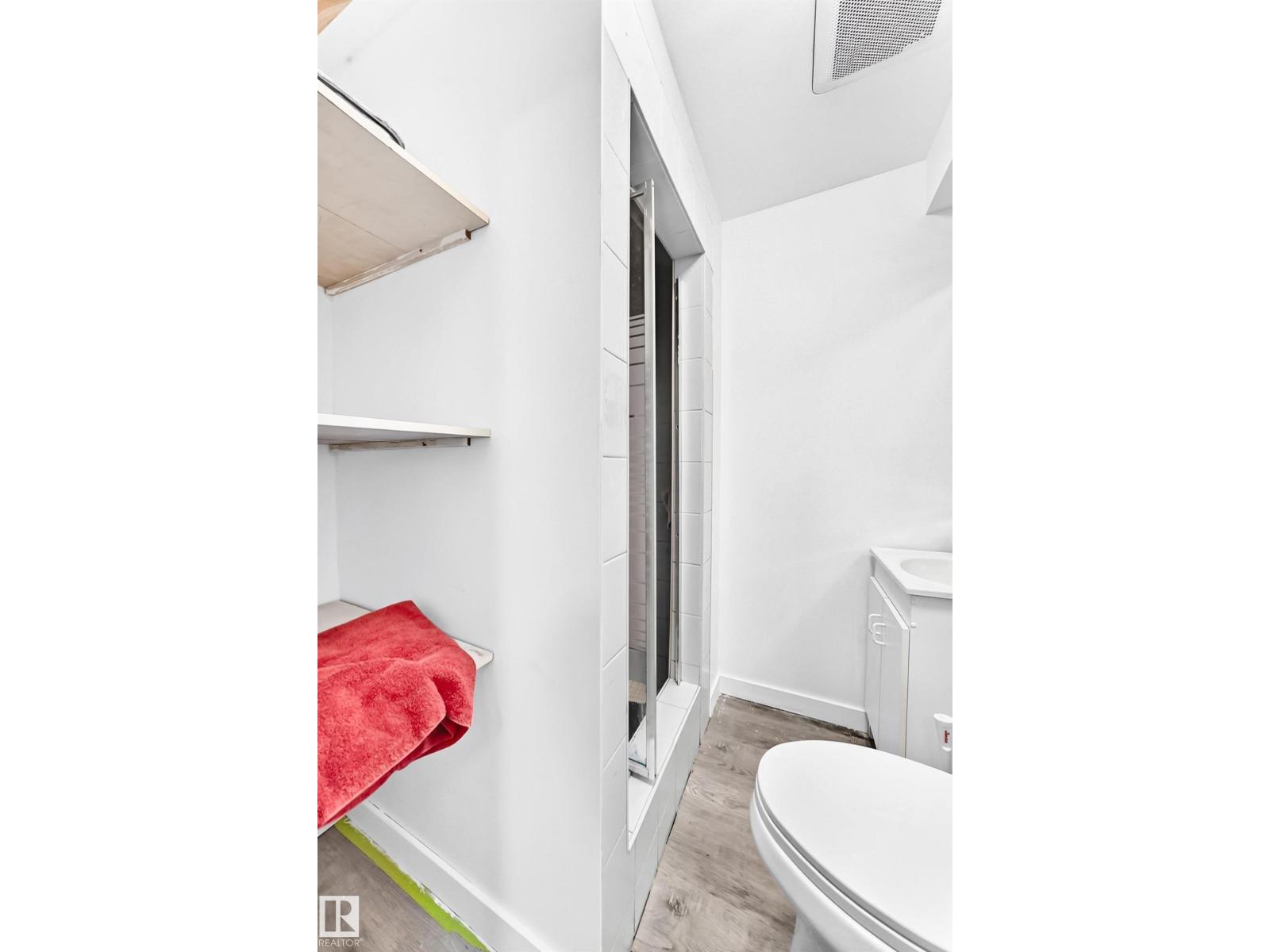 13316 122 ST NW - 43