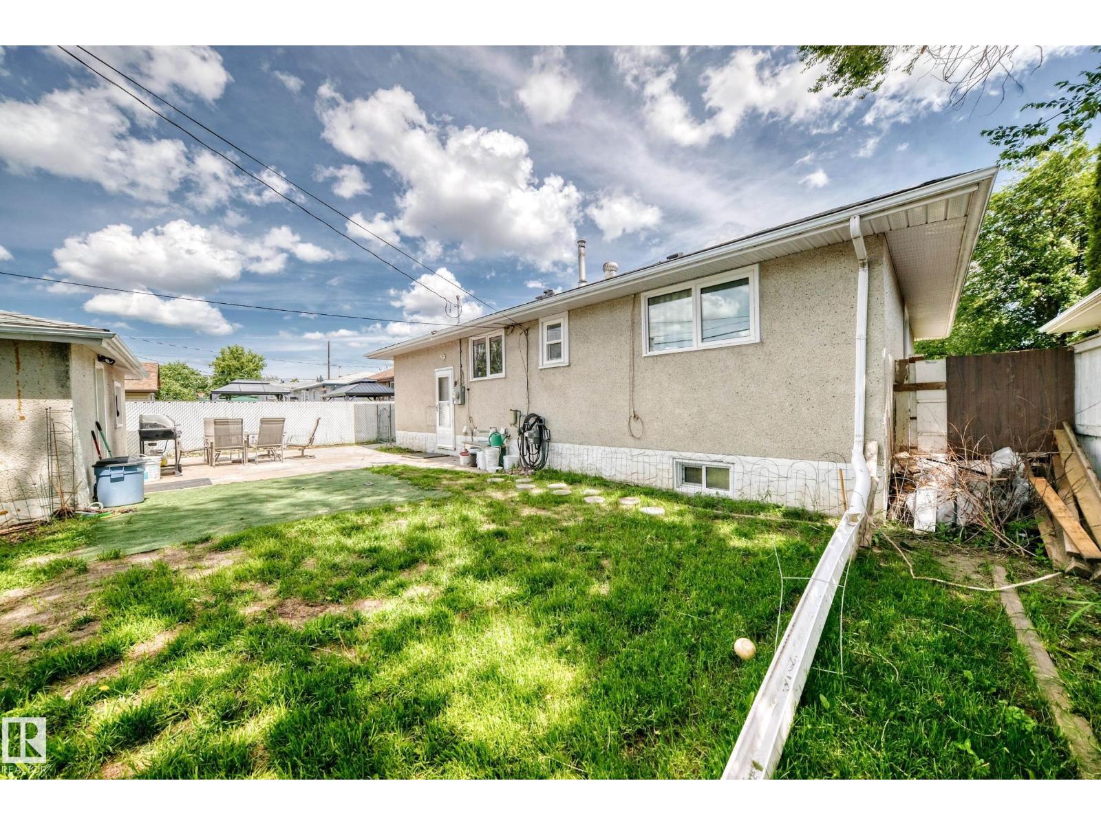13316 122 ST NW - 56