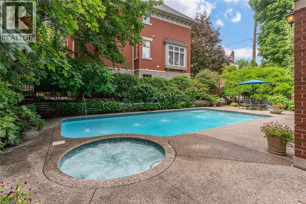 5 UNDERCLIFFE Avenue - Image 45