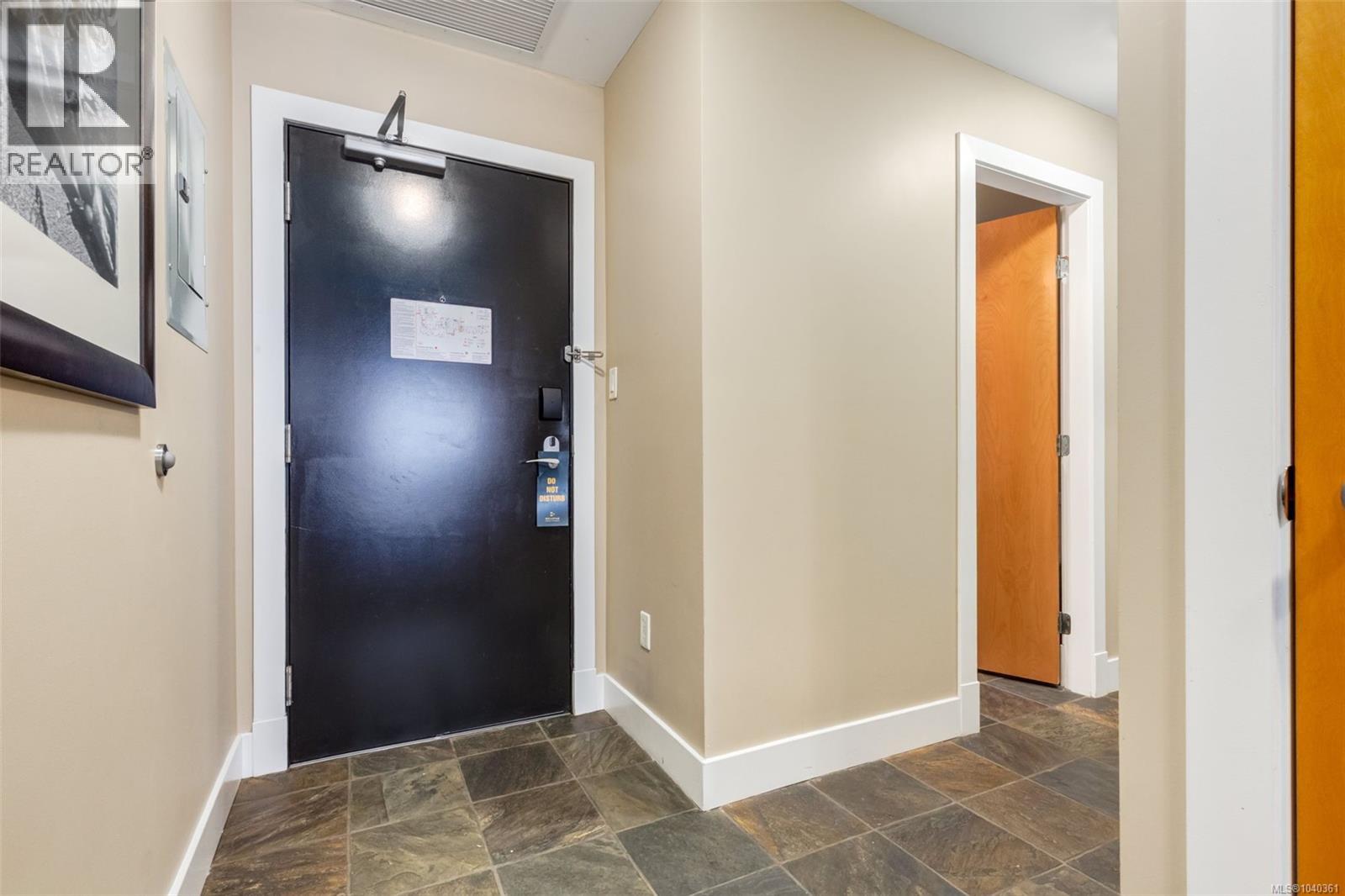 #121/122A 181 Beachside Dr - 11