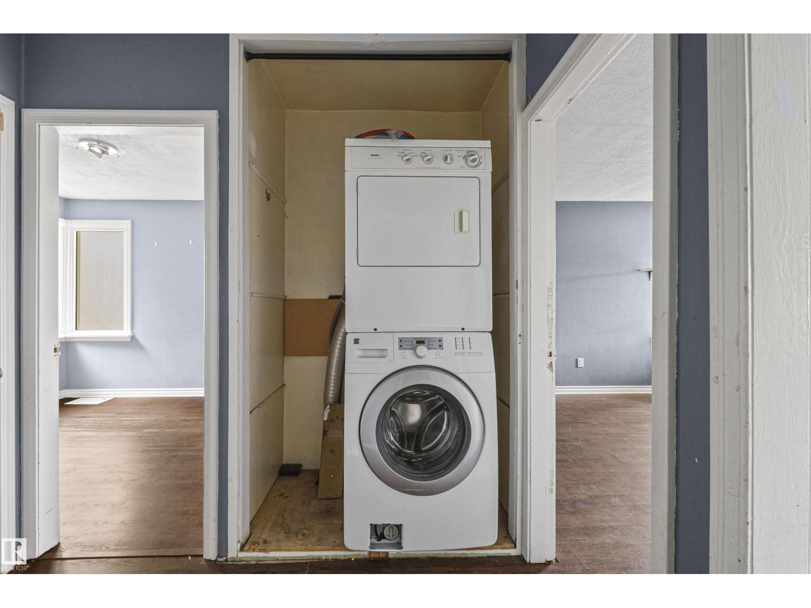 7520 106 ST NW - 5