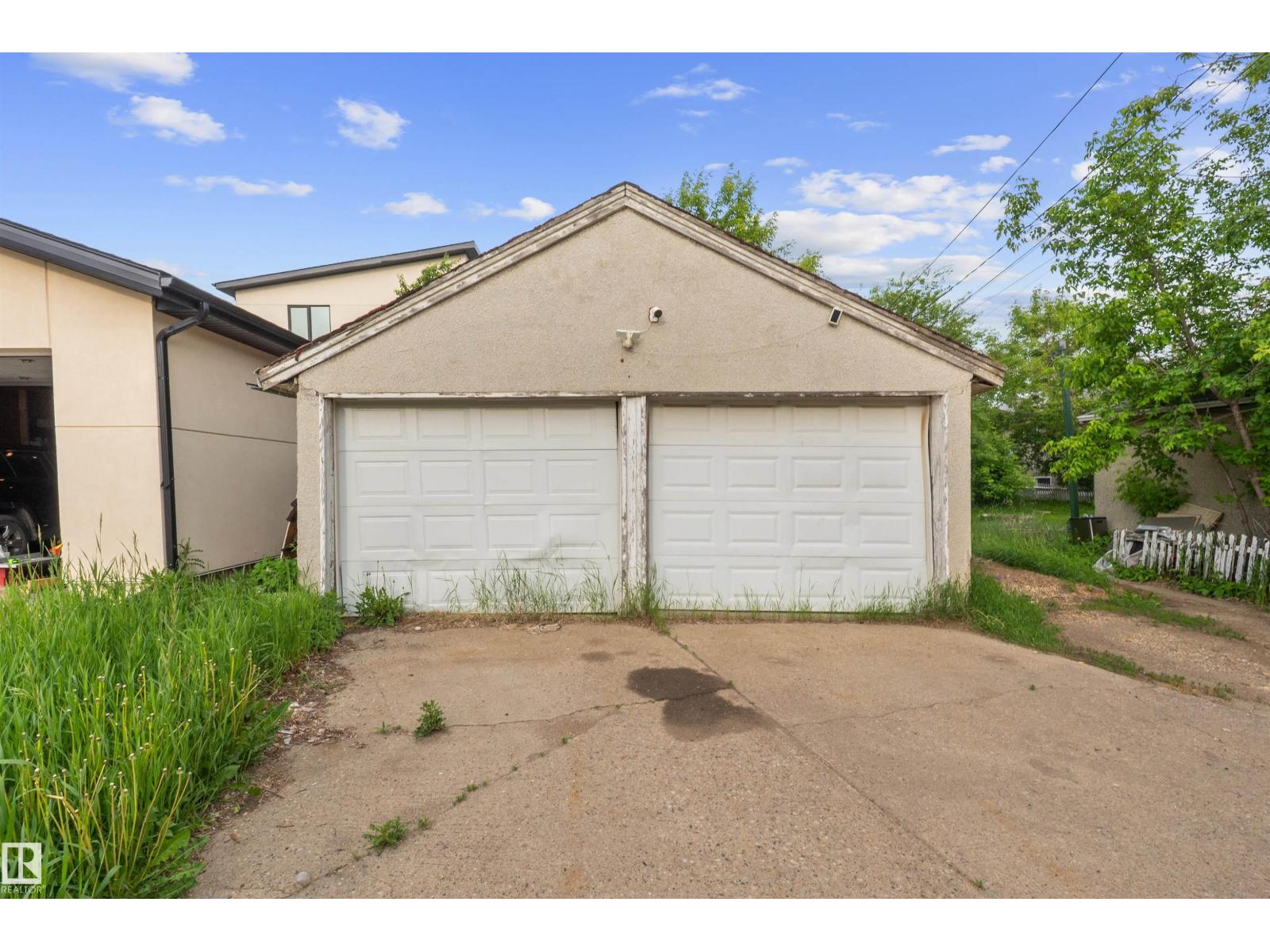 7520 106 ST NW - 60