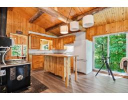 267 Ch. Du Rang-a, Otter Lake, QC J0X2P0 Photo 11