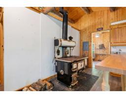 267 Ch. Du Rang-a, Otter Lake, QC J0X2P0 Photo 16