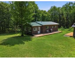 267 Ch. Du Rang-a, Otter Lake, QC J0X2P0 Photo 35