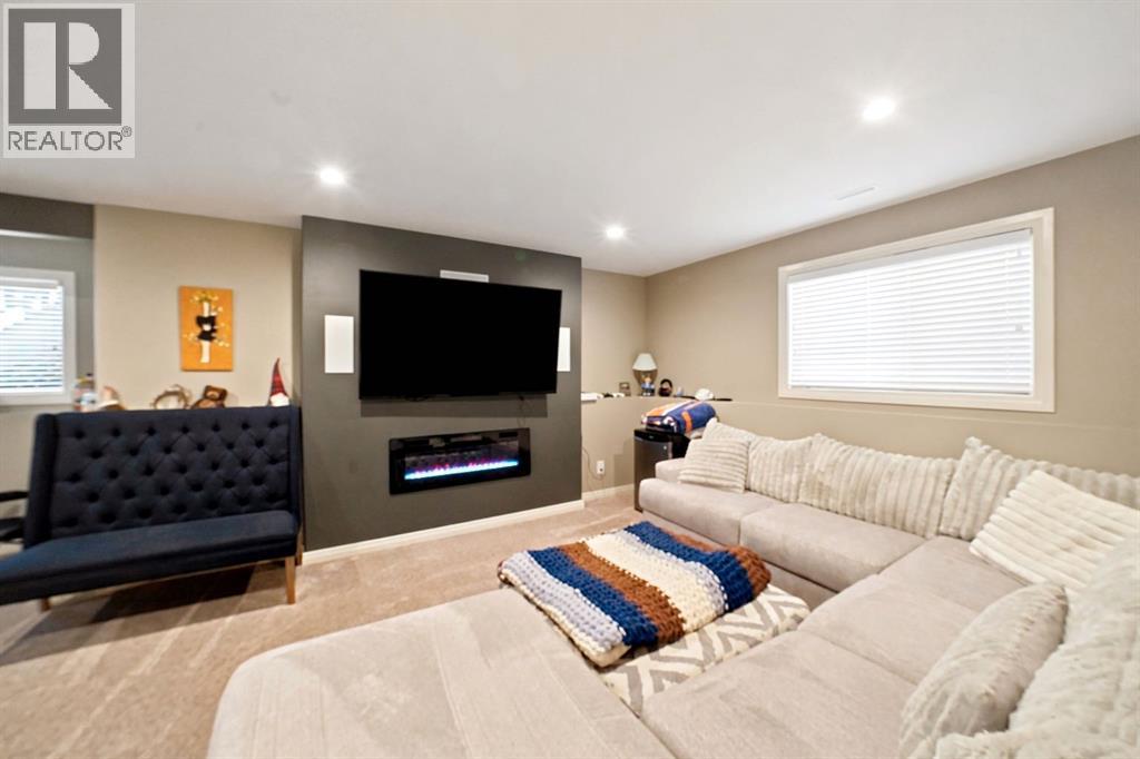 262 Viscount Drive — photo 18