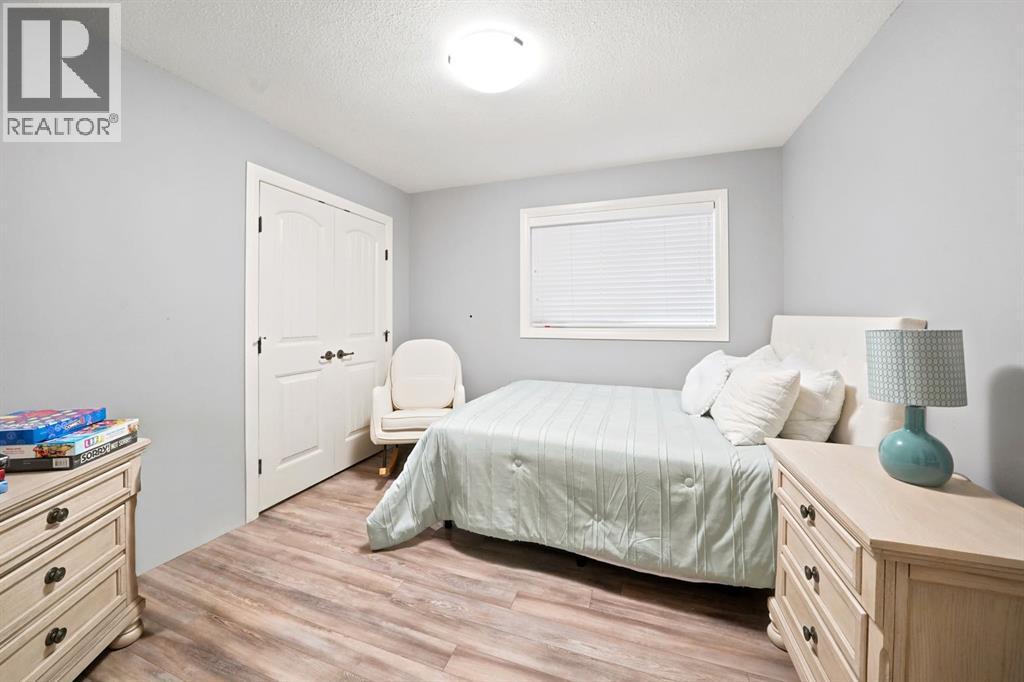 262 Viscount Drive — photo 10