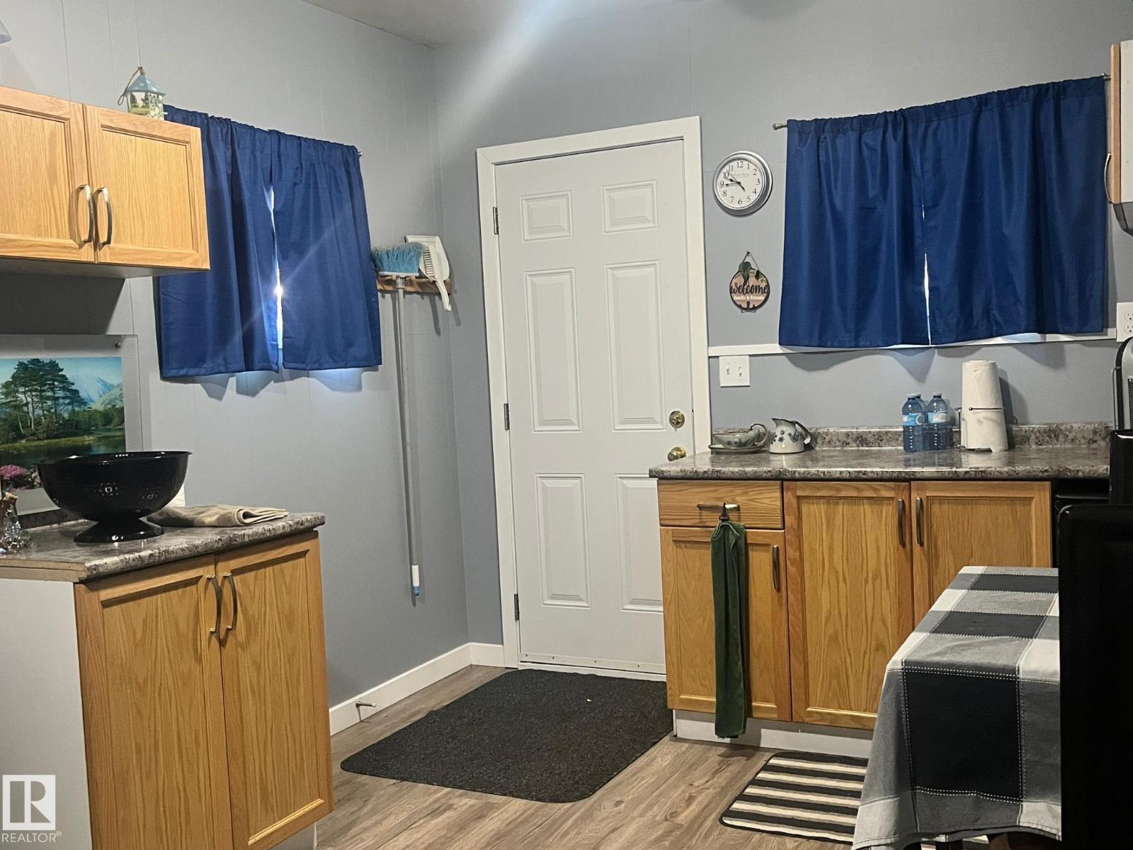 408 4 ST - 13