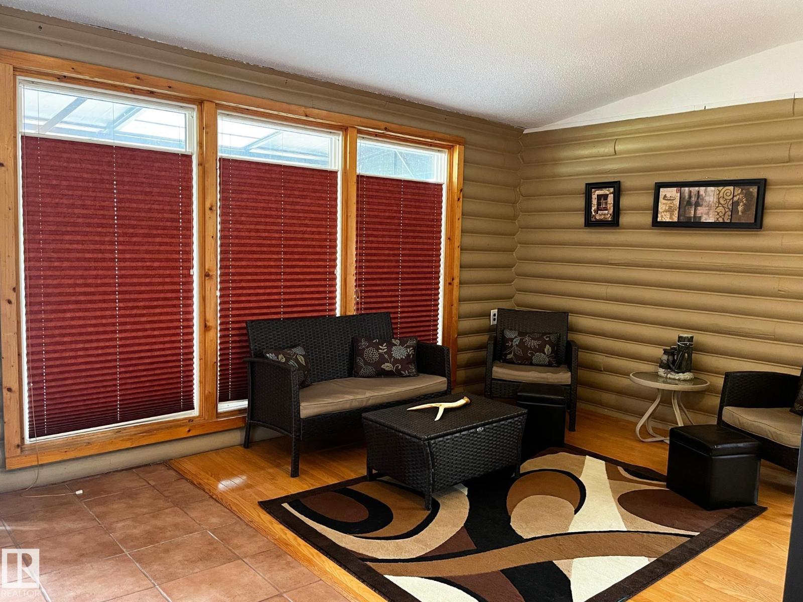 408 4 ST - 5