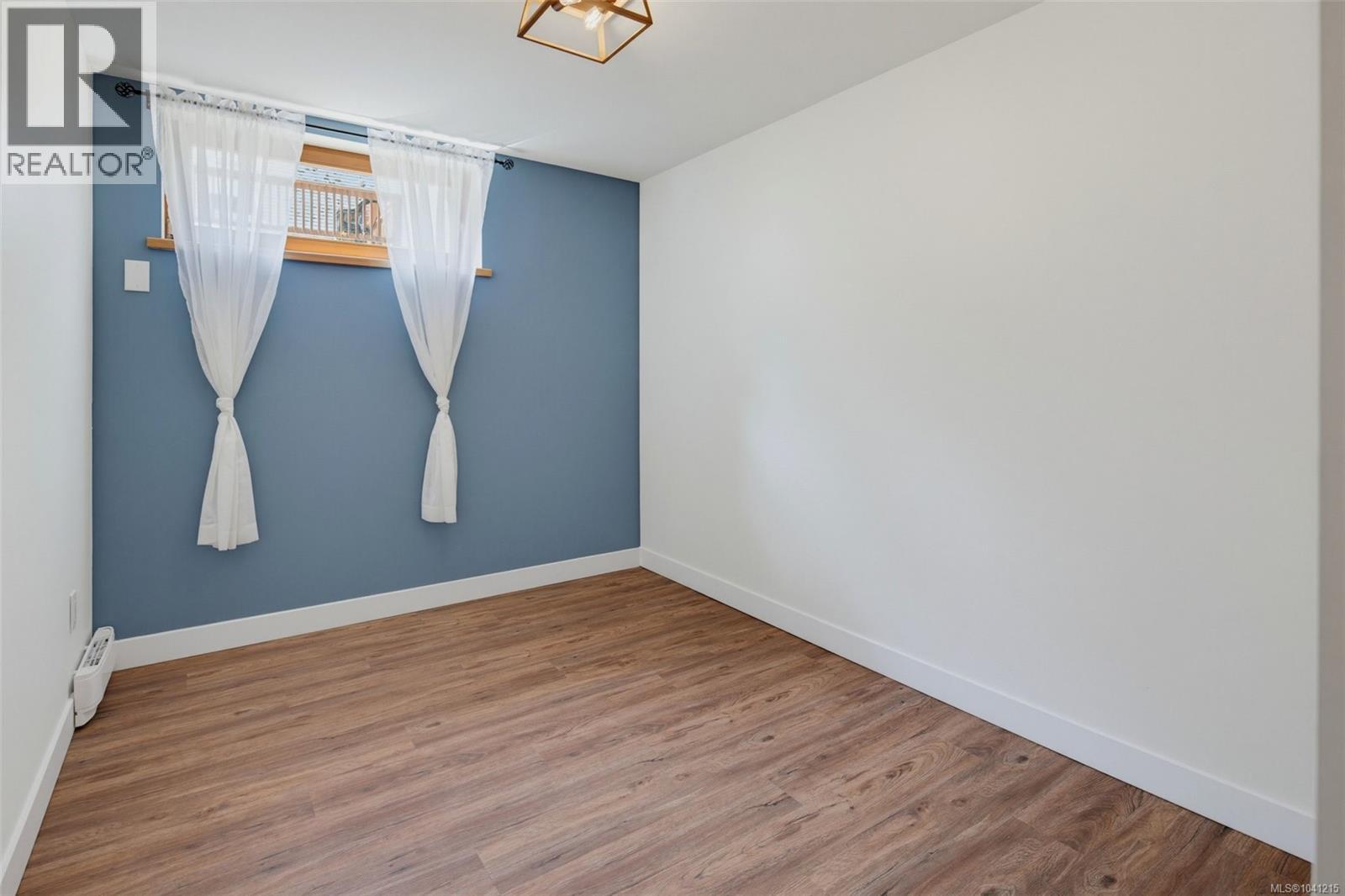 1819 Deborah Dr - 18