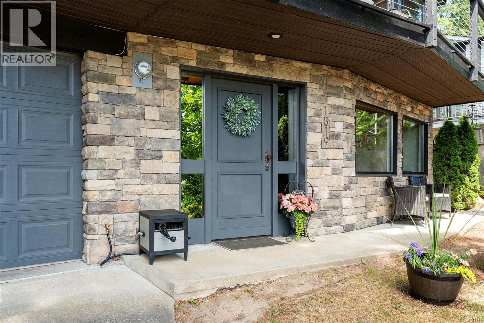 1819 Deborah Dr - 3