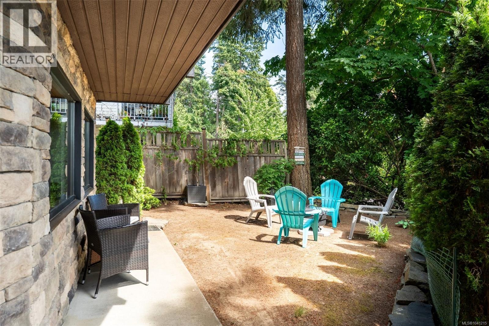 1819 Deborah Dr - 37