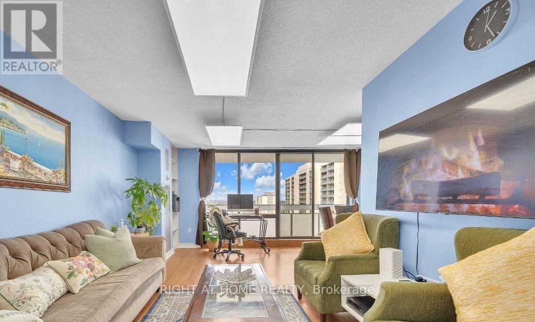 #1415 260 SENECA HILL DRIVE - 11