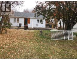 3pc Bathroom - 4913-57 Ave ., High Prairie, AB T0G1E0 Photo 6