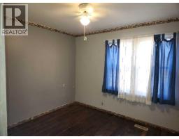 4913-57 Ave ., High Prairie, AB T0G1E0 Photo 14