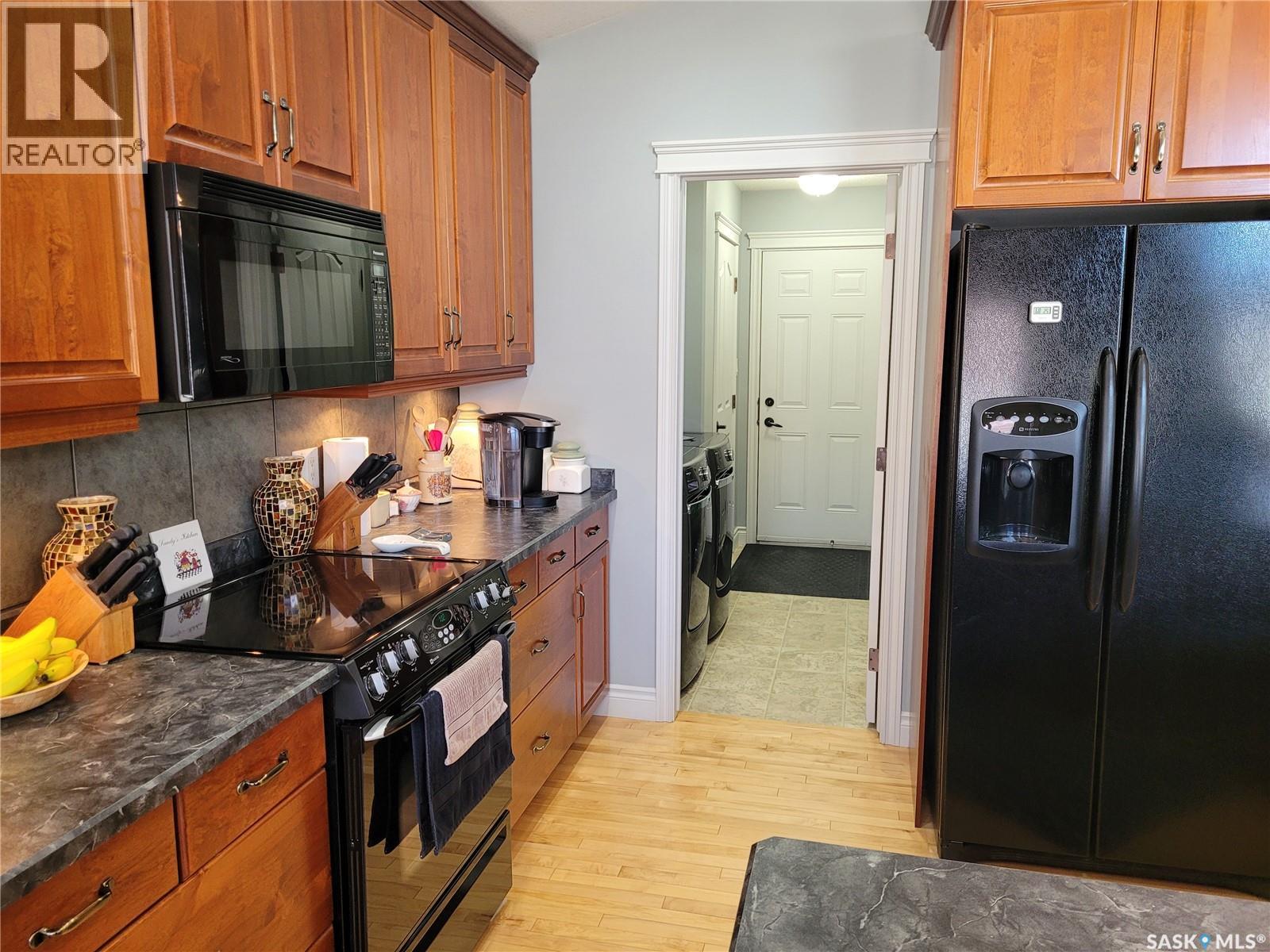 406 Bolton PLACE - 5