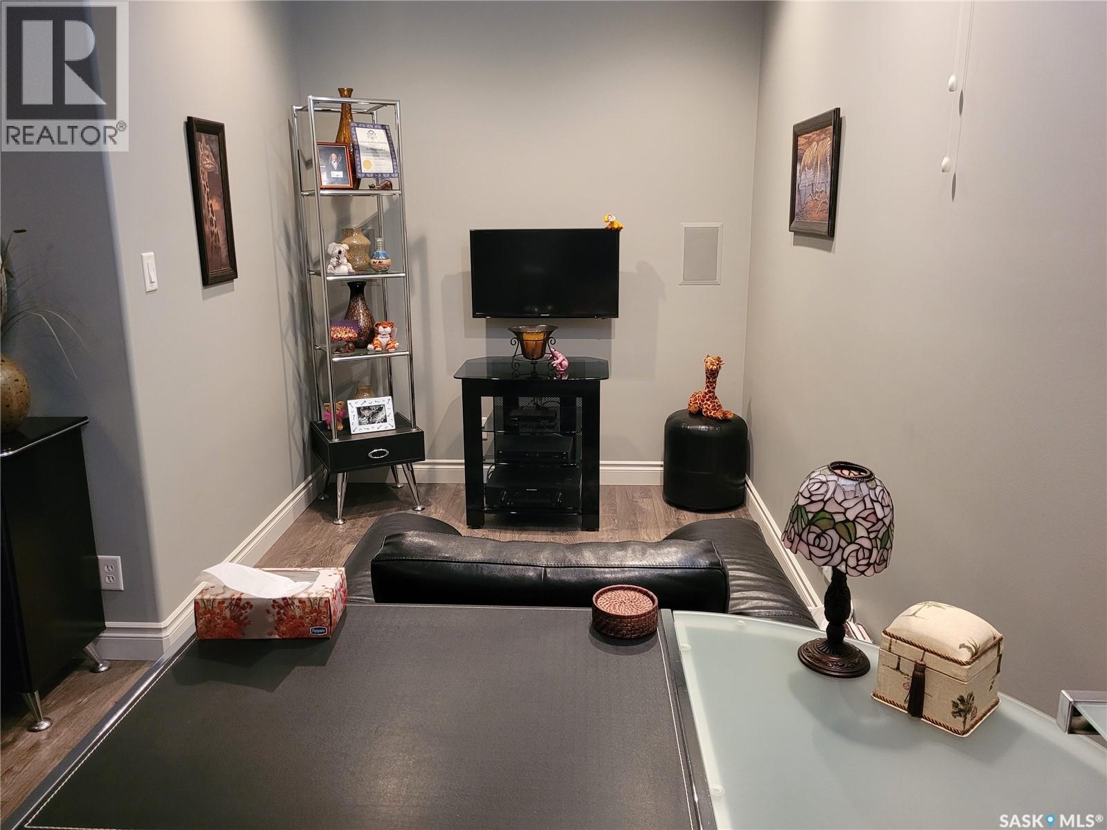 406 Bolton PLACE - 32