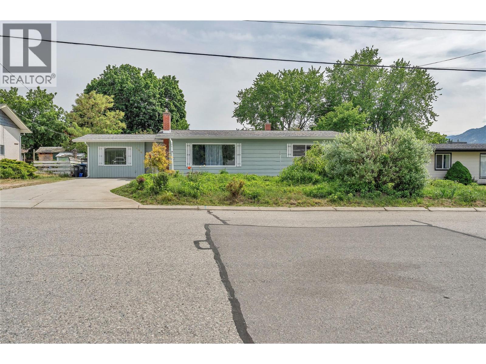 146 McCulloch Drive - 2