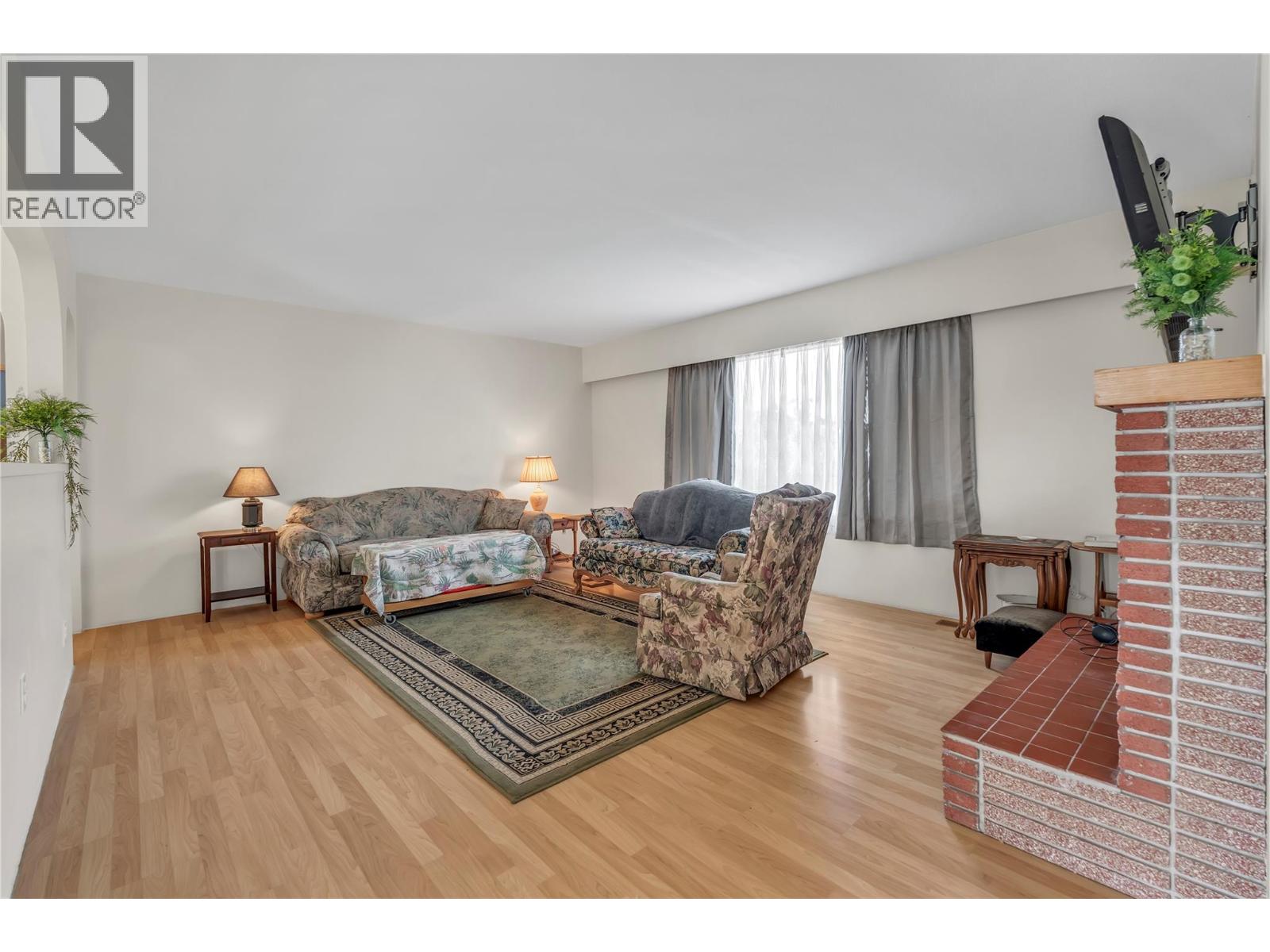 146 McCulloch Drive - 4