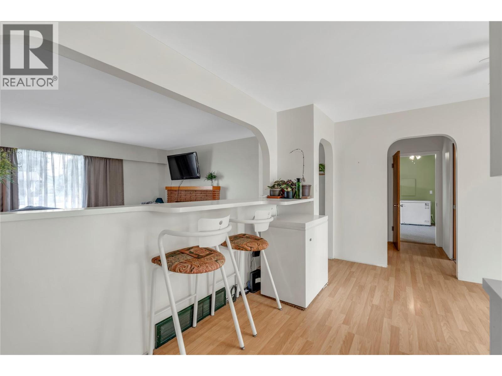 146 McCulloch Drive - 10
