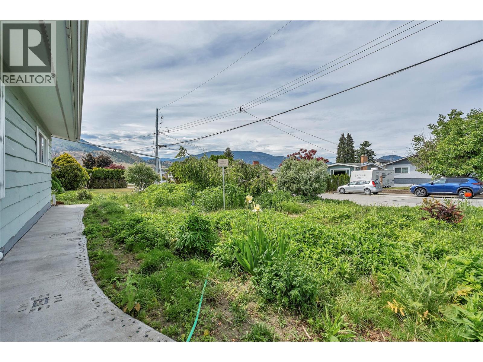 146 McCulloch Drive - 34