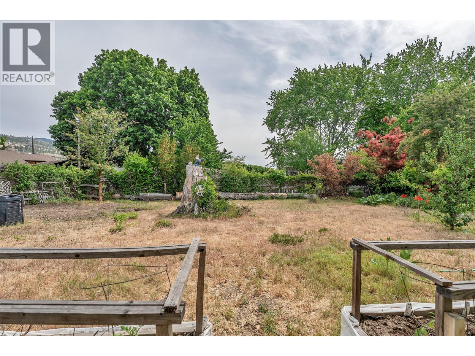 146 McCulloch Drive - 33