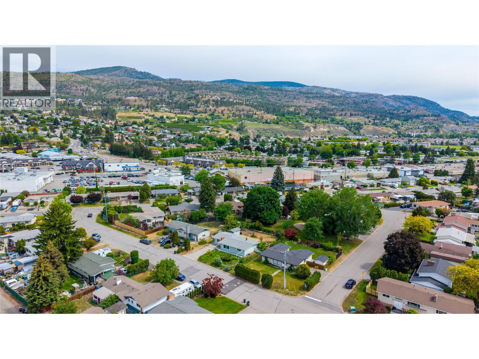 146 McCulloch Drive - 48