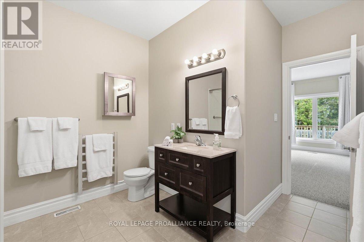 #18 1 ROSEMARY COURT - 17